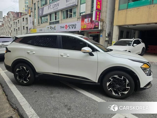 Kia Sportage 5th Generation 2023 Жемчужный цвет из Кореи, фото 2