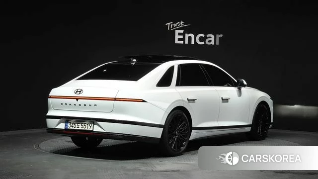 Hyundai Grandeur (GN7) id 4401084 из Кореи 12