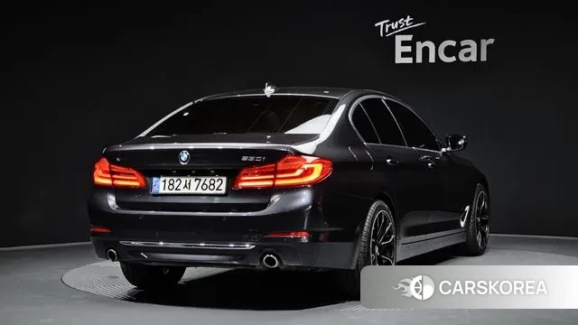 BMW 5 Series (G30) id 3718434 из Кореи 12