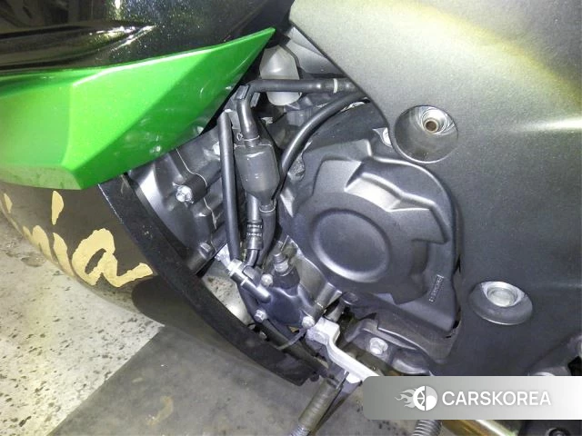 Engine photo