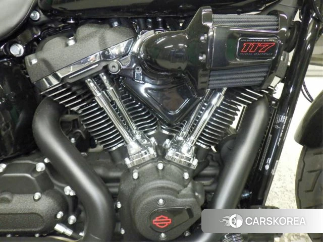 Engine photo