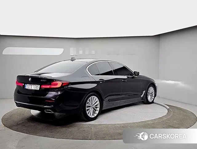 BMW 5 Series (G30) id 3406388 из Кореи 12