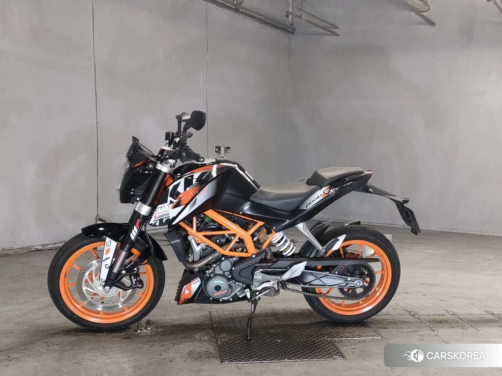 Проданный KTM 390 DUKE 2016 из Японии, фото 2