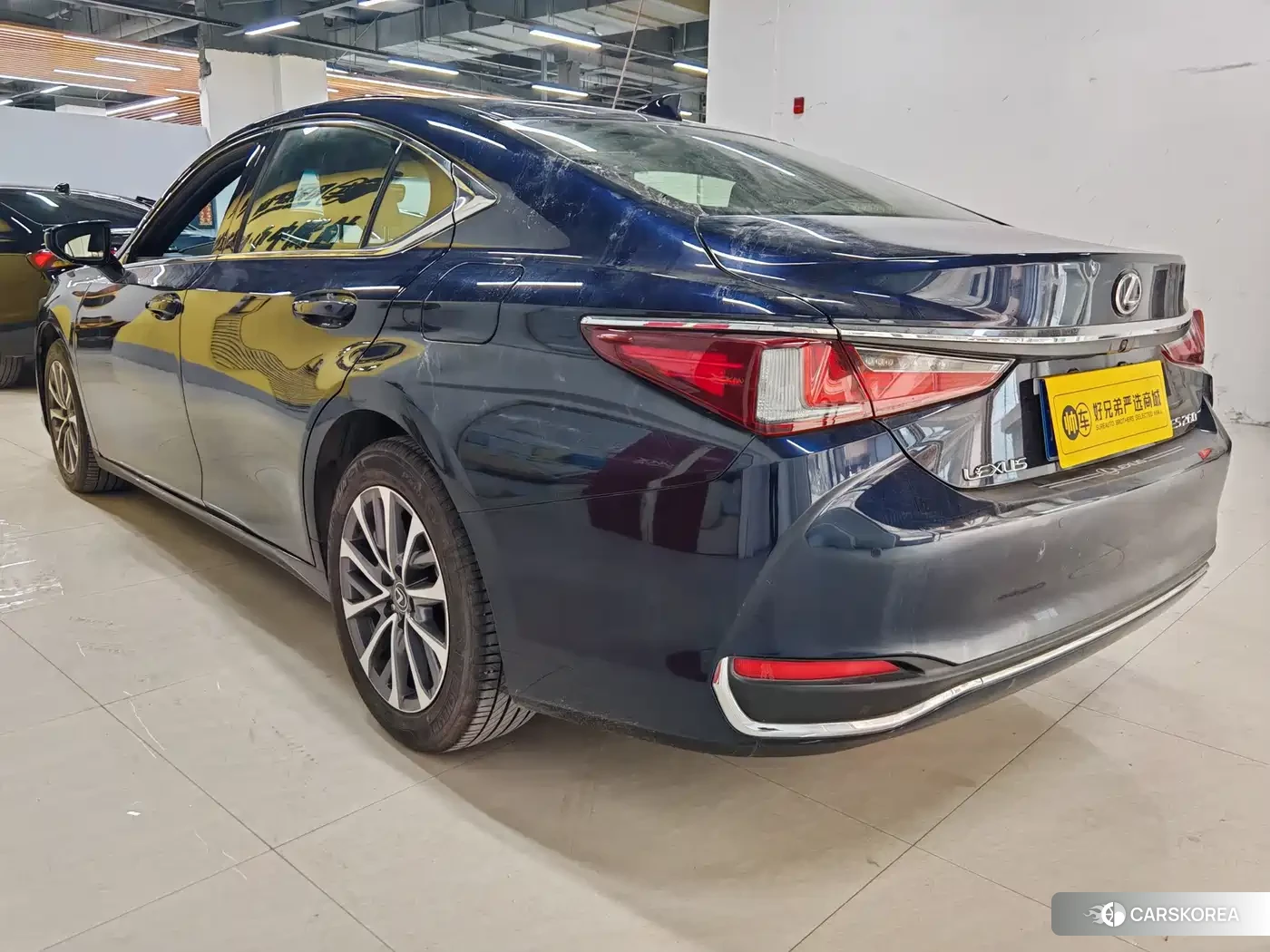 Lexus ES 2023 Синий из Китая, фото 2