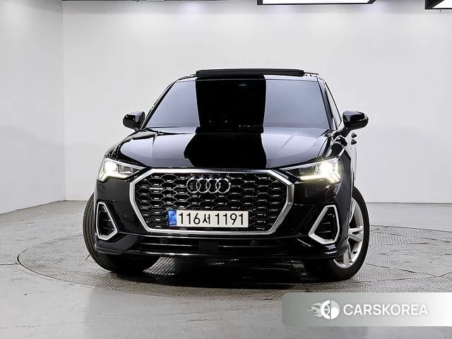 Audi Q3 (F3) 2022 Черный из Кореи, фото 2