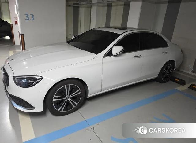 Mercedes-Benz E-Class W213 2021 Белый из Кореи, фото 2
