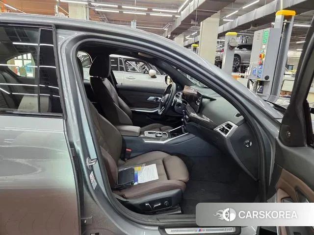 BMW 3 Series (G20) 2024 Серебристо-серый из Кореи, фото 2