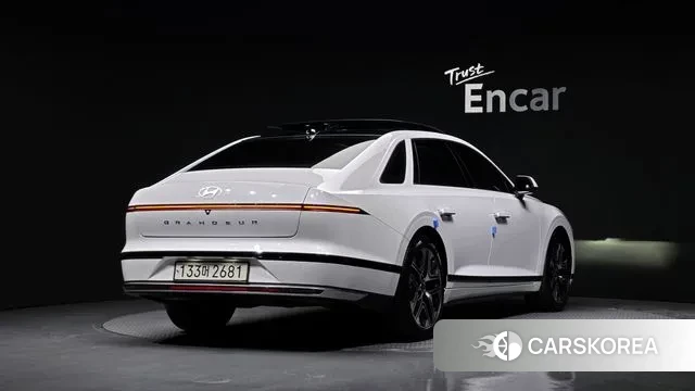 Hyundai Grandeur (GN7) id 3707220 из Кореи 12
