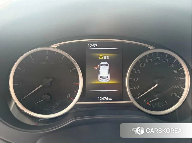 Nissan TIIDA id 4241924 из Китая 8