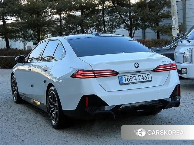 BMW 5 Series (G60) id 3538417 из Кореи 12