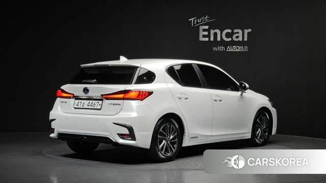 Lexus CT200h id 3899635 из Кореи 12