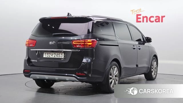Kia The New Carnival id 4542837 из Кореи 12