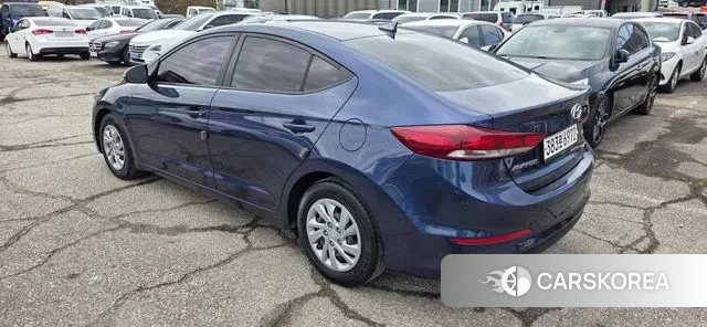 Hyundai Avante AD id 3608344 из Кореи 8