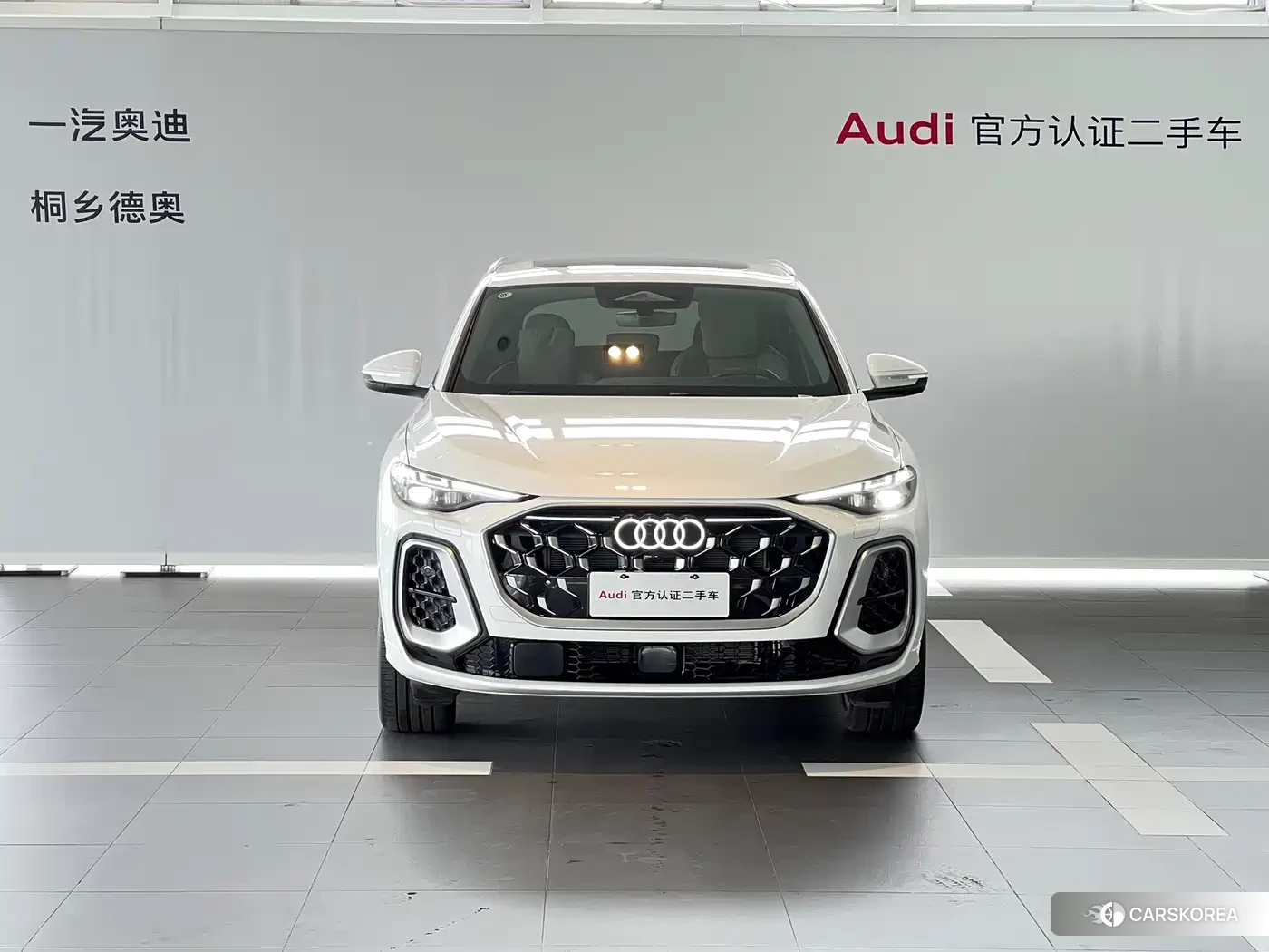 Audi Q5L 2025 Белый из Китая, фото 5