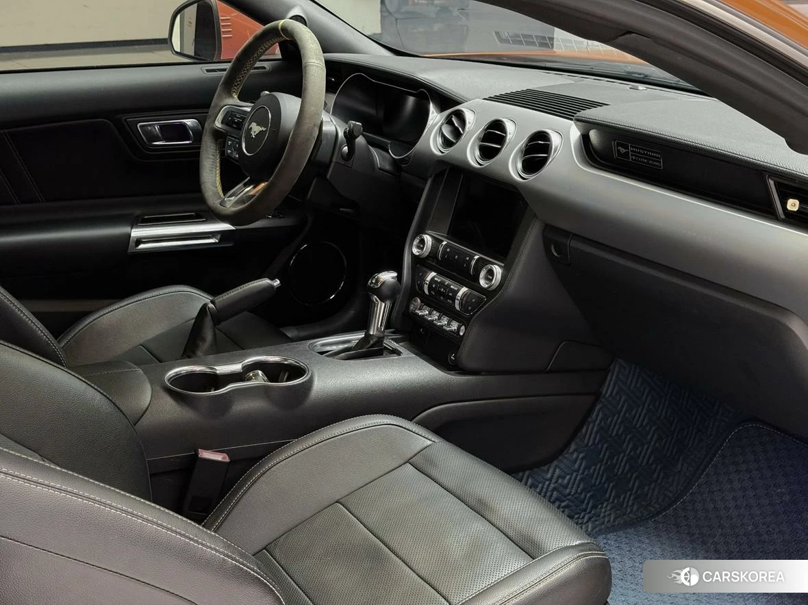 Ford Mustang 2020 Оранжевый из Китая, фото 2
