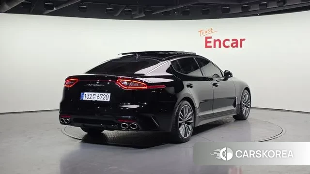 Kia Stinger id 3709441 из Кореи 12