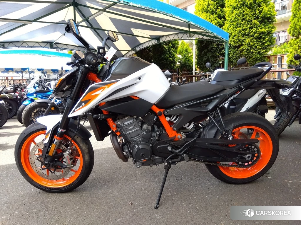 Проданный KTM 890 DUKE R 2021 из Японии