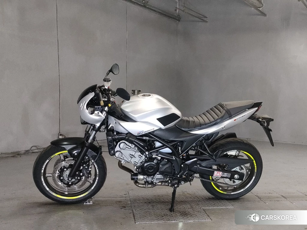 Проданный Suzuki SV650X 2023 из Японии