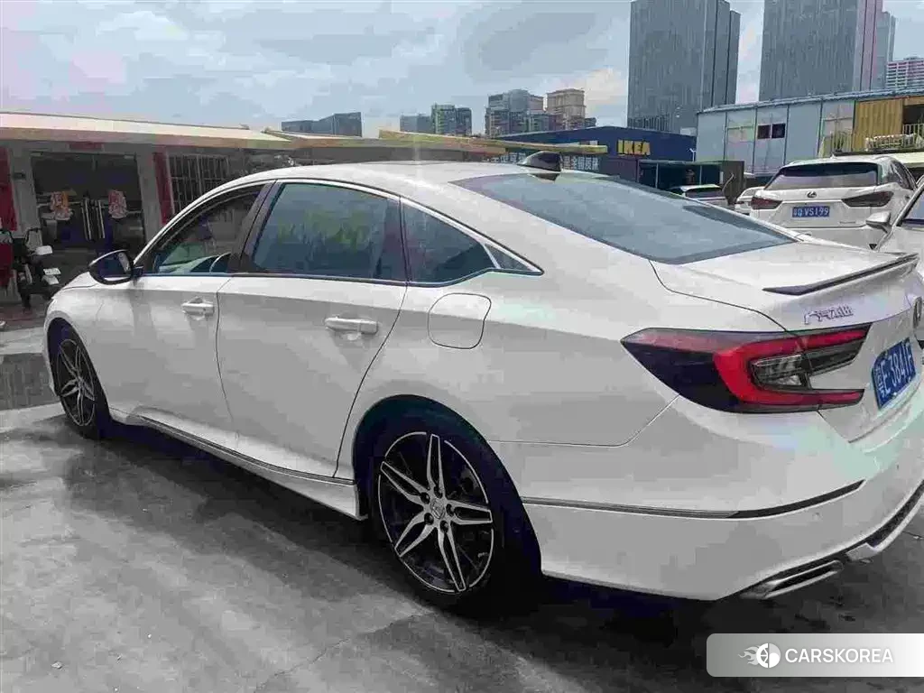 Honda Accord 2023 Белый из Китая, фото 2