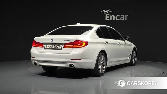 BMW 5 Series (G30) id 3834726 из Кореи 11