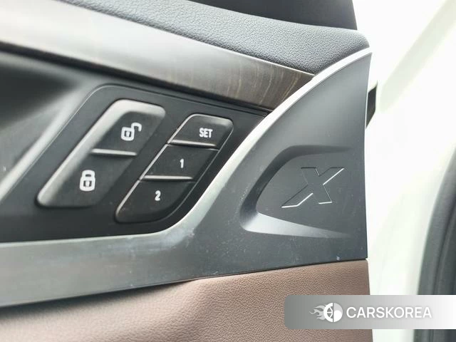 BMW X3 id 3913934 из Китая 9