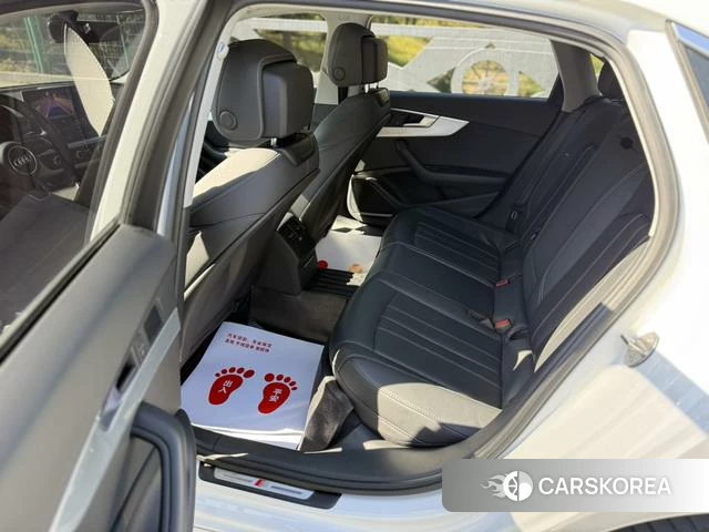 Audi A4L id 4275776 из Китая 12