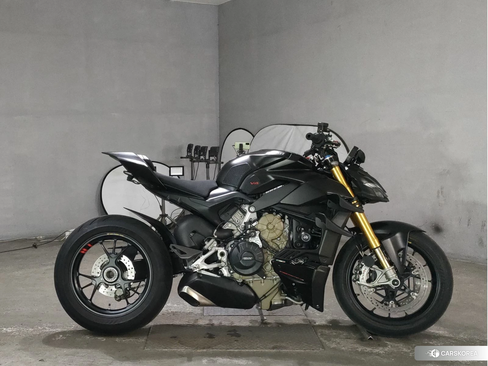 Ducati STREETFIGHTER V4 S 2021 из Японии, фото 3