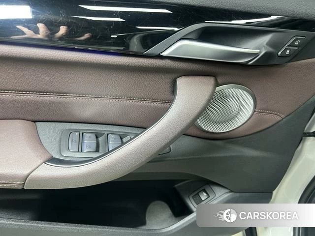 BMW X1 id 4263204 из Китая 12