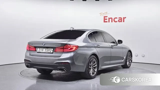 BMW 5 Series (G30) id 3779256 из Кореи 12