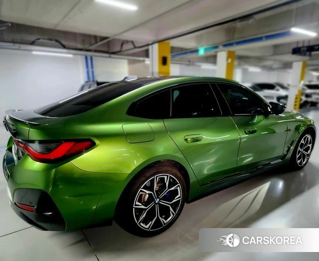 BMW i4 2023 Зеленый из Кореи, фото 2