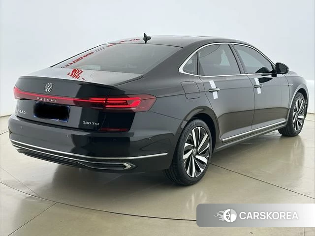 Volkswagen Passat id 4300203 из Китая 12