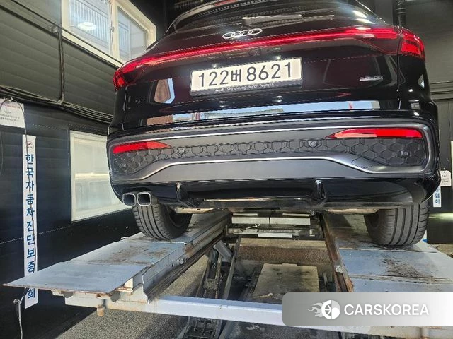 Audi Q5 (80A) 2025 Черный из Кореи, фото 2