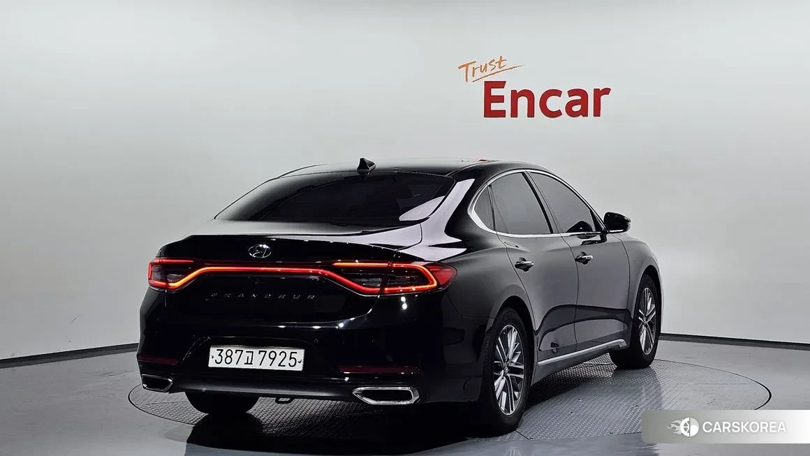 Hyundai Grandeur IG id 1818125 из Кореи 12