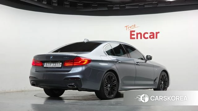 BMW 5 Series (G30) id 4684573 из Кореи 12