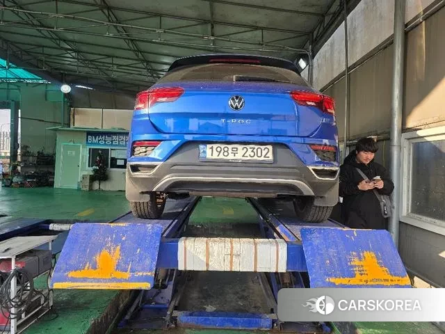 Volkswagen T-Roc 2021 Синий из Кореи, фото 2