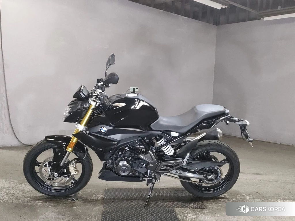 Проданный BMW G310R 2022 из Японии, фото 2