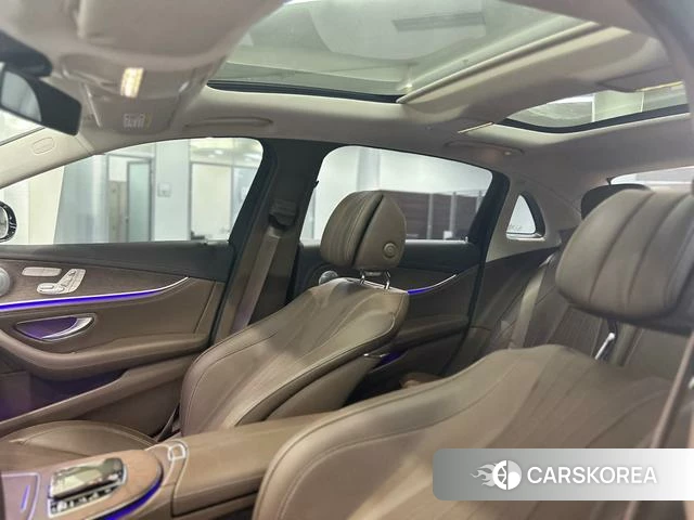 Mercedes-Benz E-class id 4314761 из Китая 10