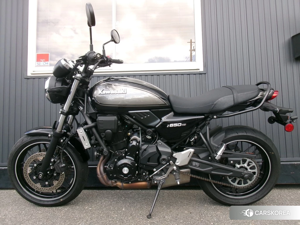 Проданный Kawasaki Z650RS 2023 из Японии, фото 2