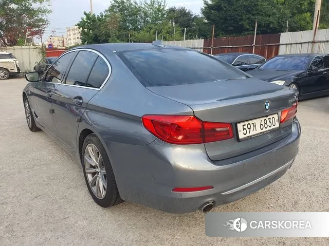BMW 5 Series (G30) 2019 Цвет галактики из Кореи, фото 4