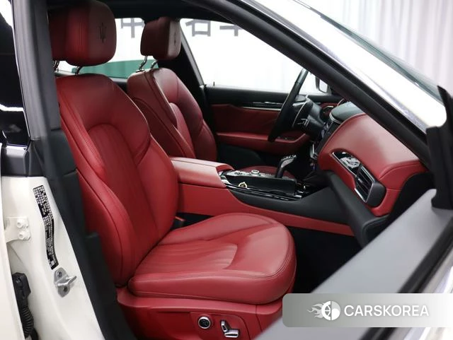 Maserati Levante id 4238870 из Китая 12