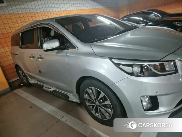 Kia All New Carnival 2018 Серебряный из Кореи, фото 2