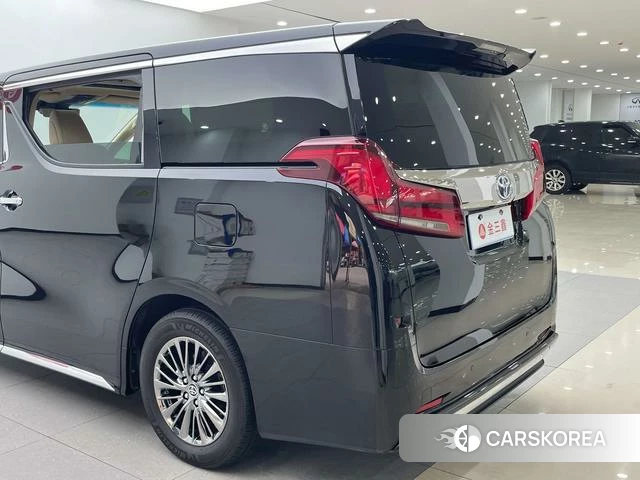 Toyota Elfa id 4257355 из Китая 12