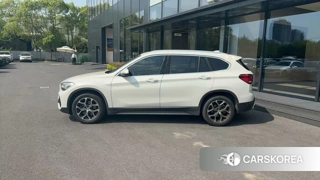 BMW X1 id 4333854 из Китая 8