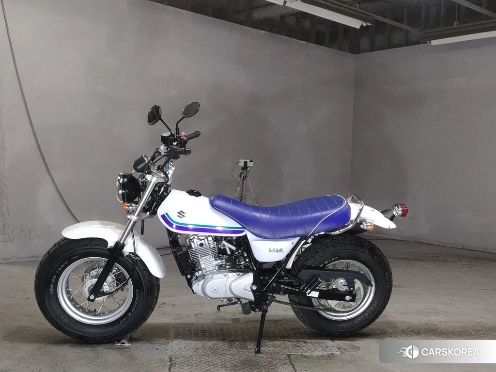 Проданный Suzuki VAN VAN 200 2014 из Японии