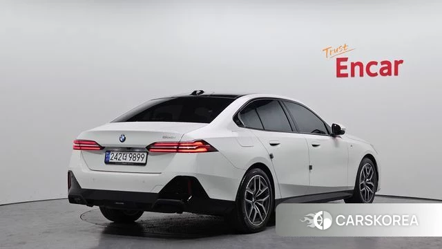 BMW 5 Series (G60) id 3826018 из Кореи 12