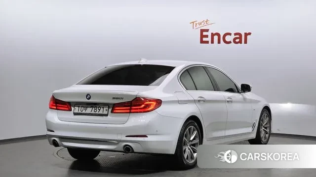 BMW 5 Series (G30) id 3779146 из Кореи 12