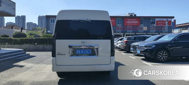 Toyota Hiace 2022 Белый из Китая, фото 4