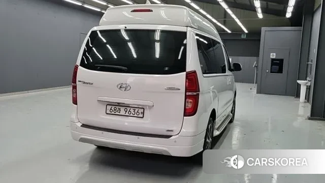Hyundai The New Grand Starex id 3535926 из Кореи 10