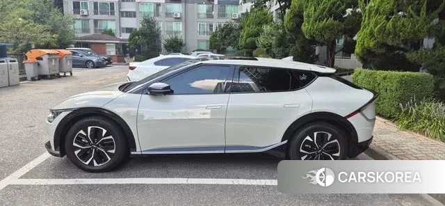 Kia EV6 2021 Песочный из Кореи, фото 2