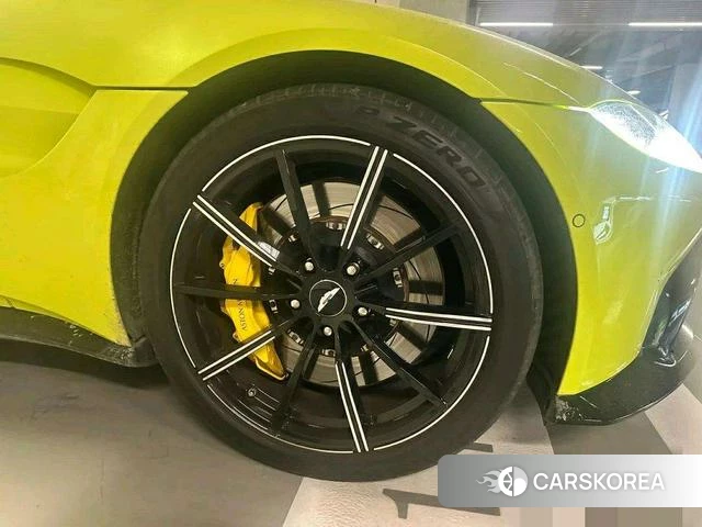 Aston Martin Vantage 2018 Зеленый из Китая, фото 2